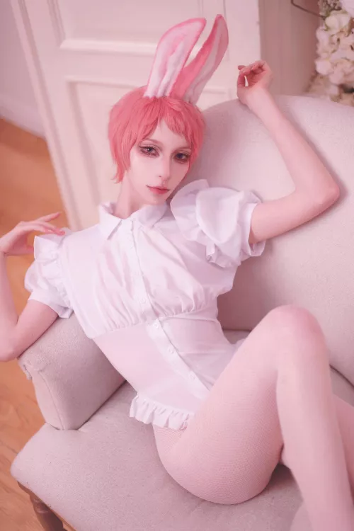 What would you do to this soft pink bunny?~💕