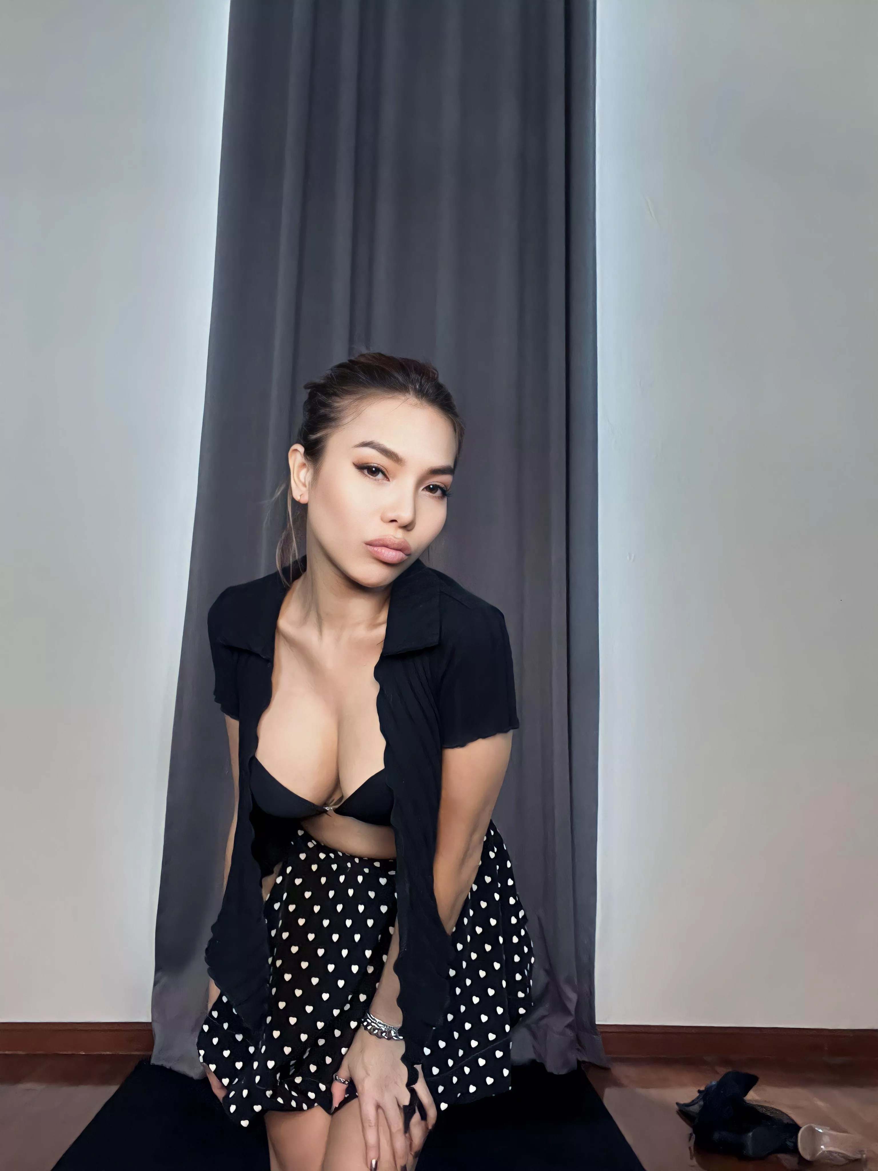 What's more attractive my face or my boobs??