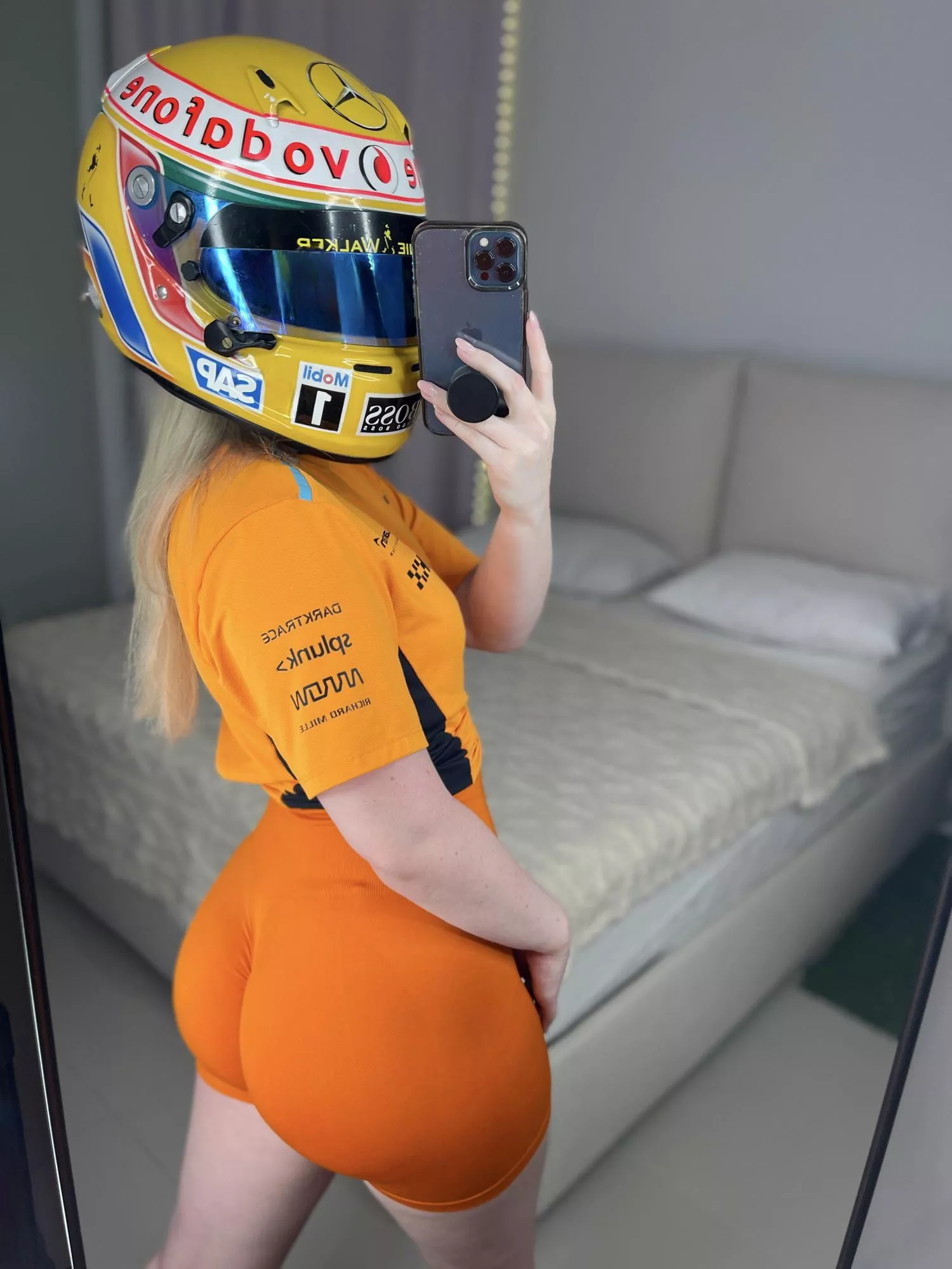 Who cums first?😉🏁