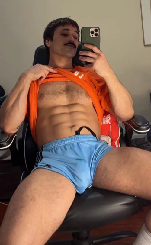 Who likes short shorts?