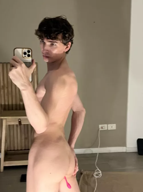 who would like to control my toy? 