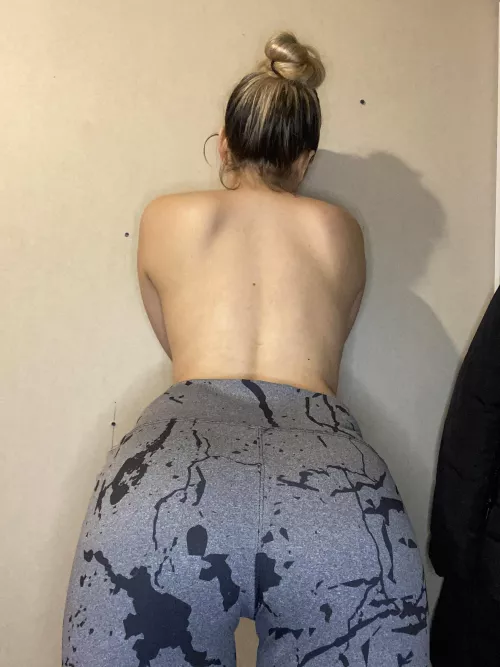 Would you ever date your trainer