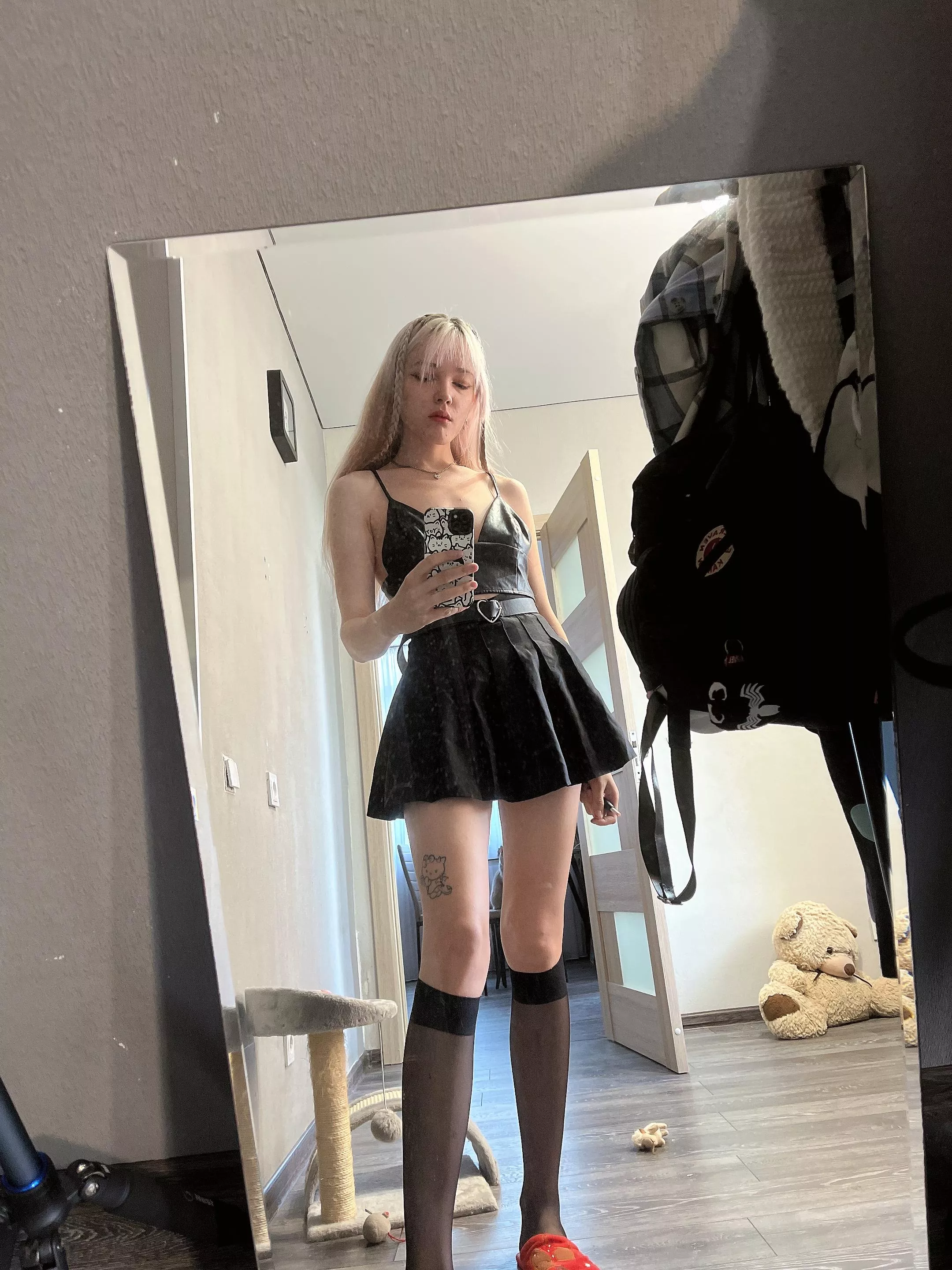 Would you like to see me naked in the mirror?