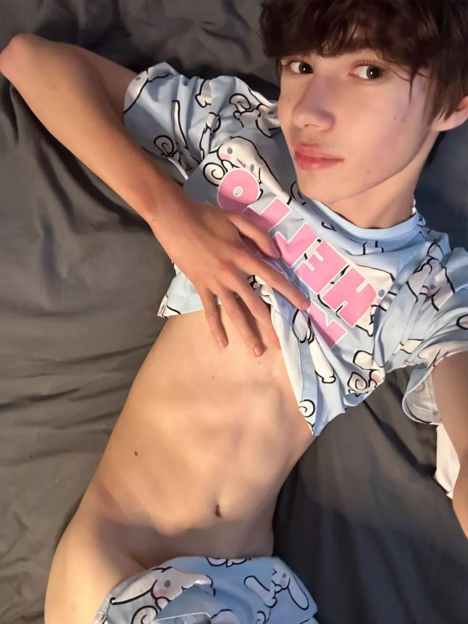 would you rather to get fucked from a 125lbs surfer boy with hello kitty outfit or do you want to fuck? :3 (19)