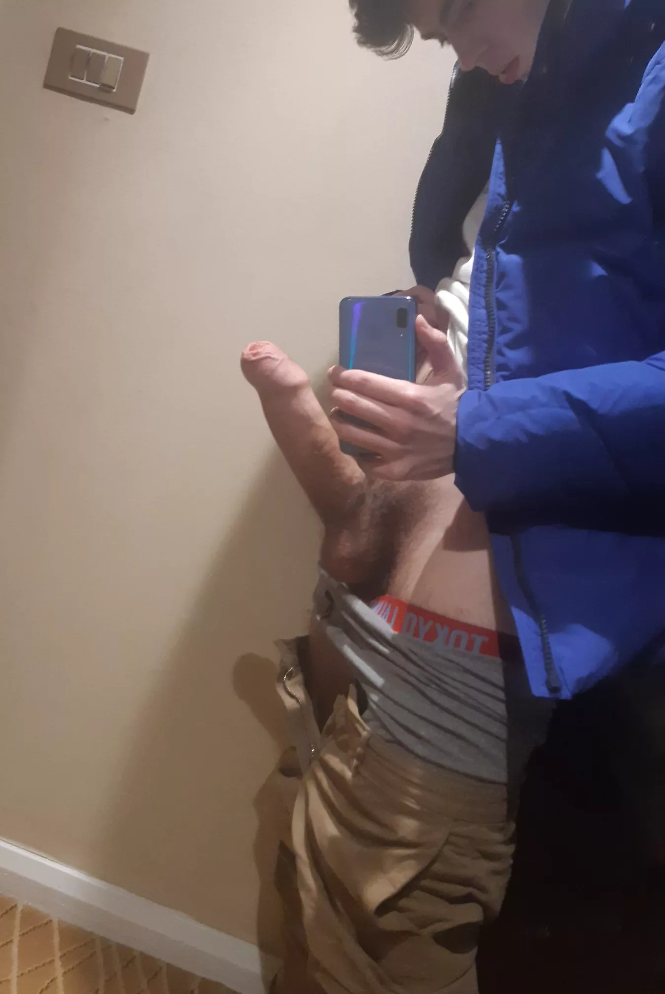 Yes, you have a boyfriend. Yes, you masturbate to hung guys on Reddit 