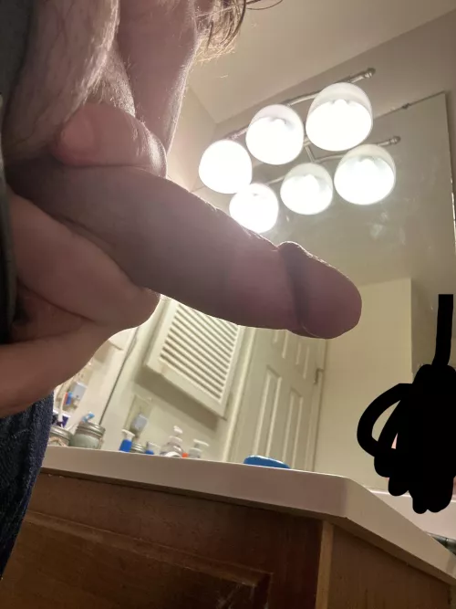 19, need me a snap buddy 😘