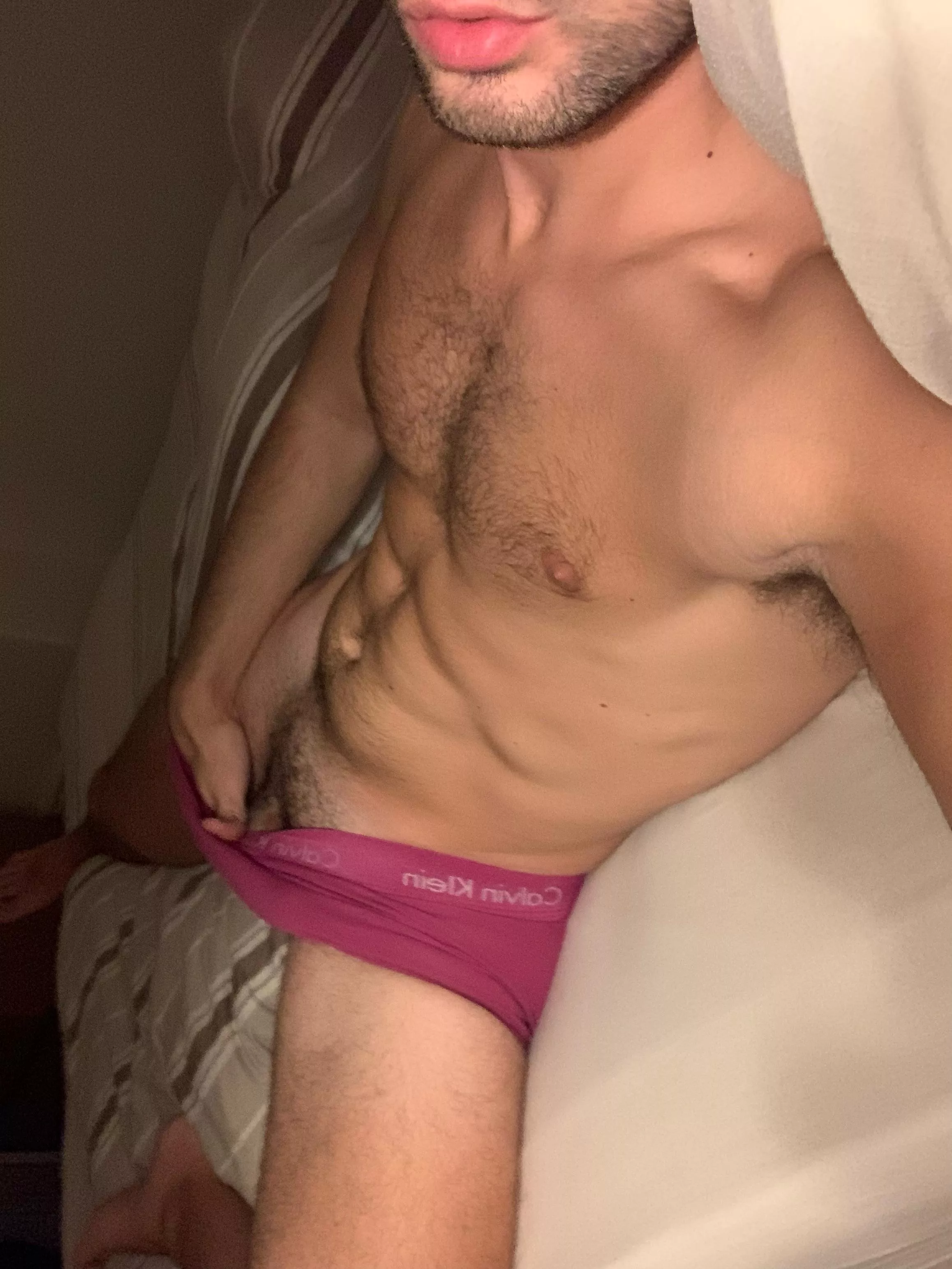 24 UK - chrisch34 fit guys add me