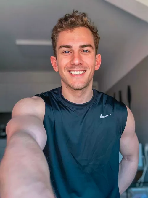 4° crisp nearly-spring day so off for a run- you coming?