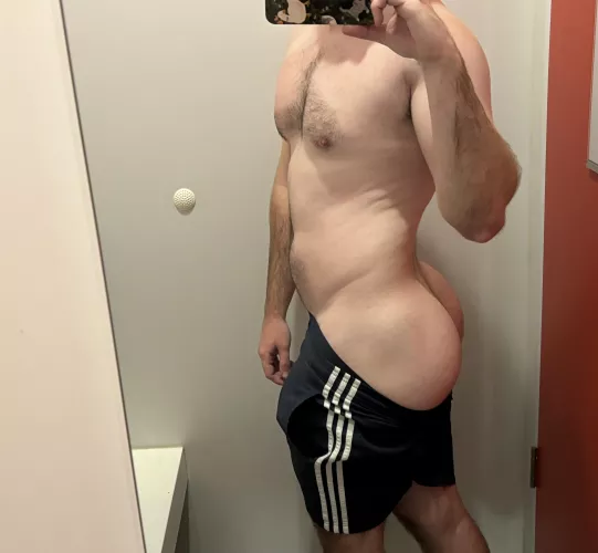 did a few squats today 🍑