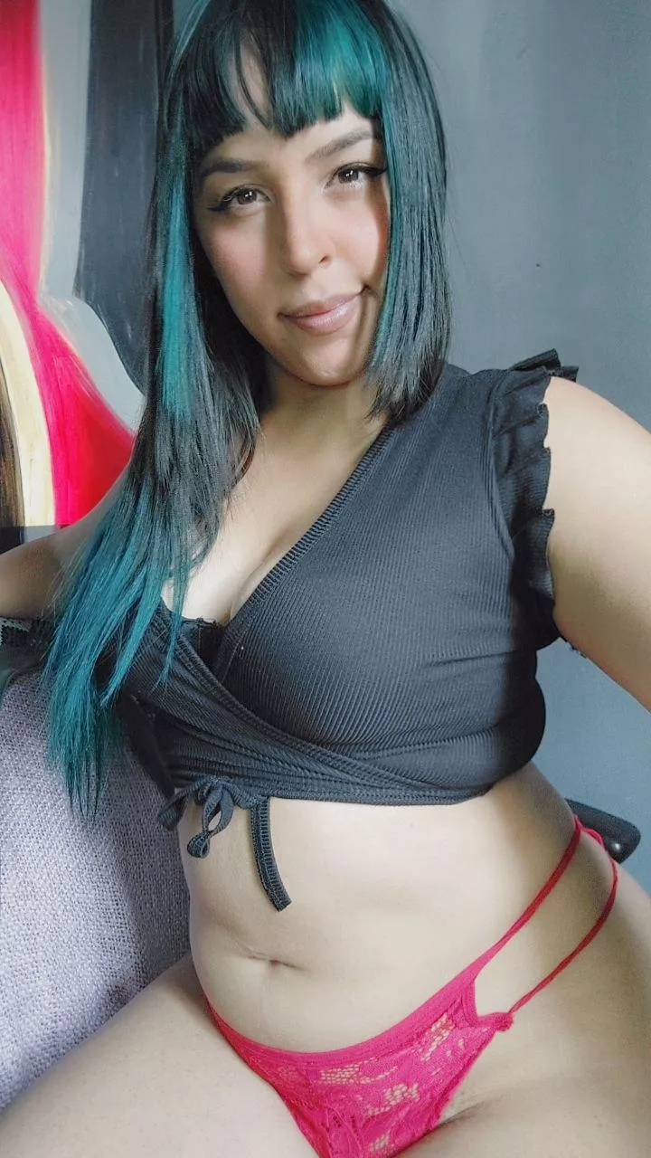 Do Redditors appreciate chubby womans 🥺