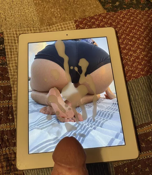 Gfs feet got tributed 💦 Any other volunteers? 