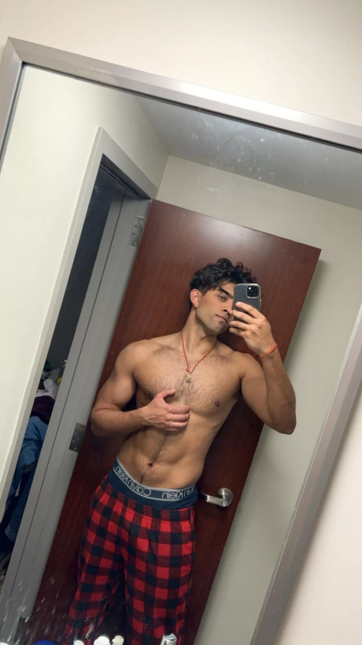 Good at home workout today 😏