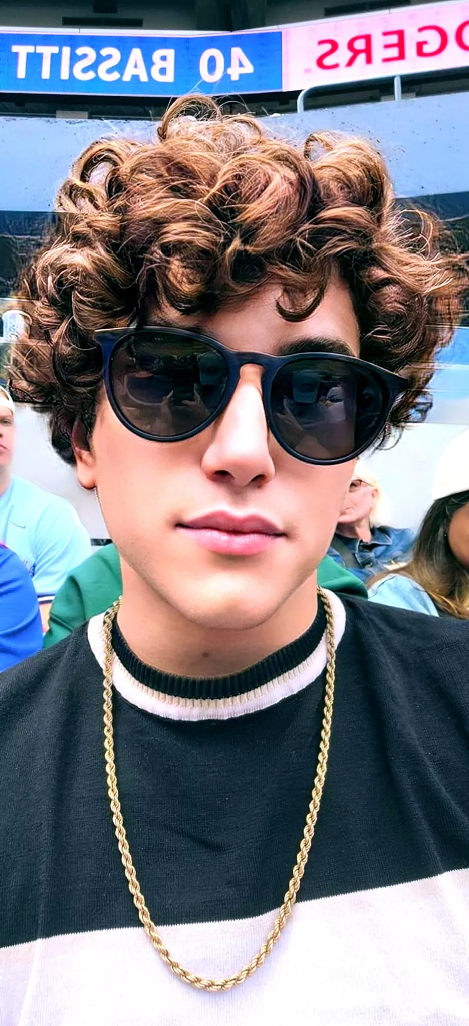 Happy Saturday! I hope ur day is as sunny as it was for me in this photo