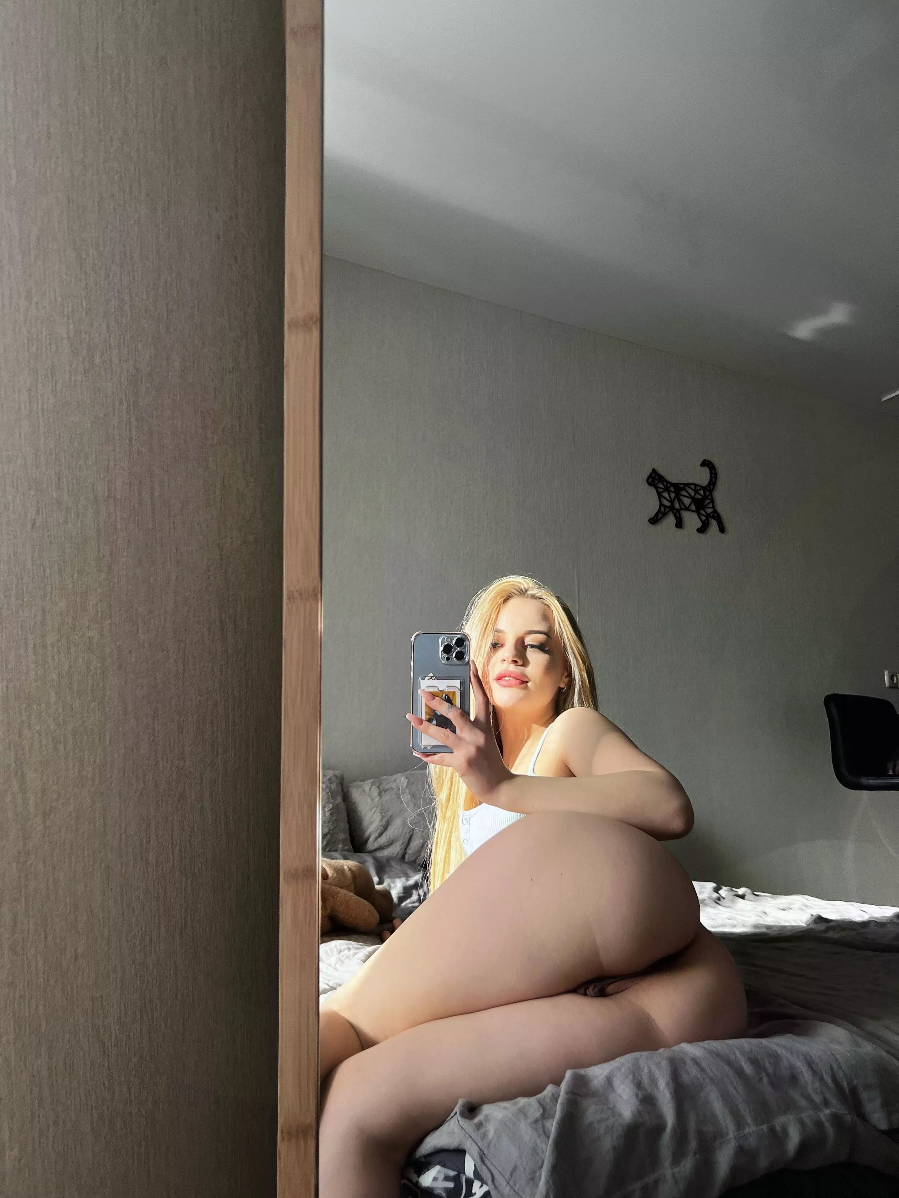 I have a proposal to make you baby wife