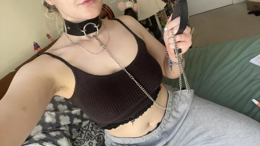 I think it’d look better if the collar was on you ;) 