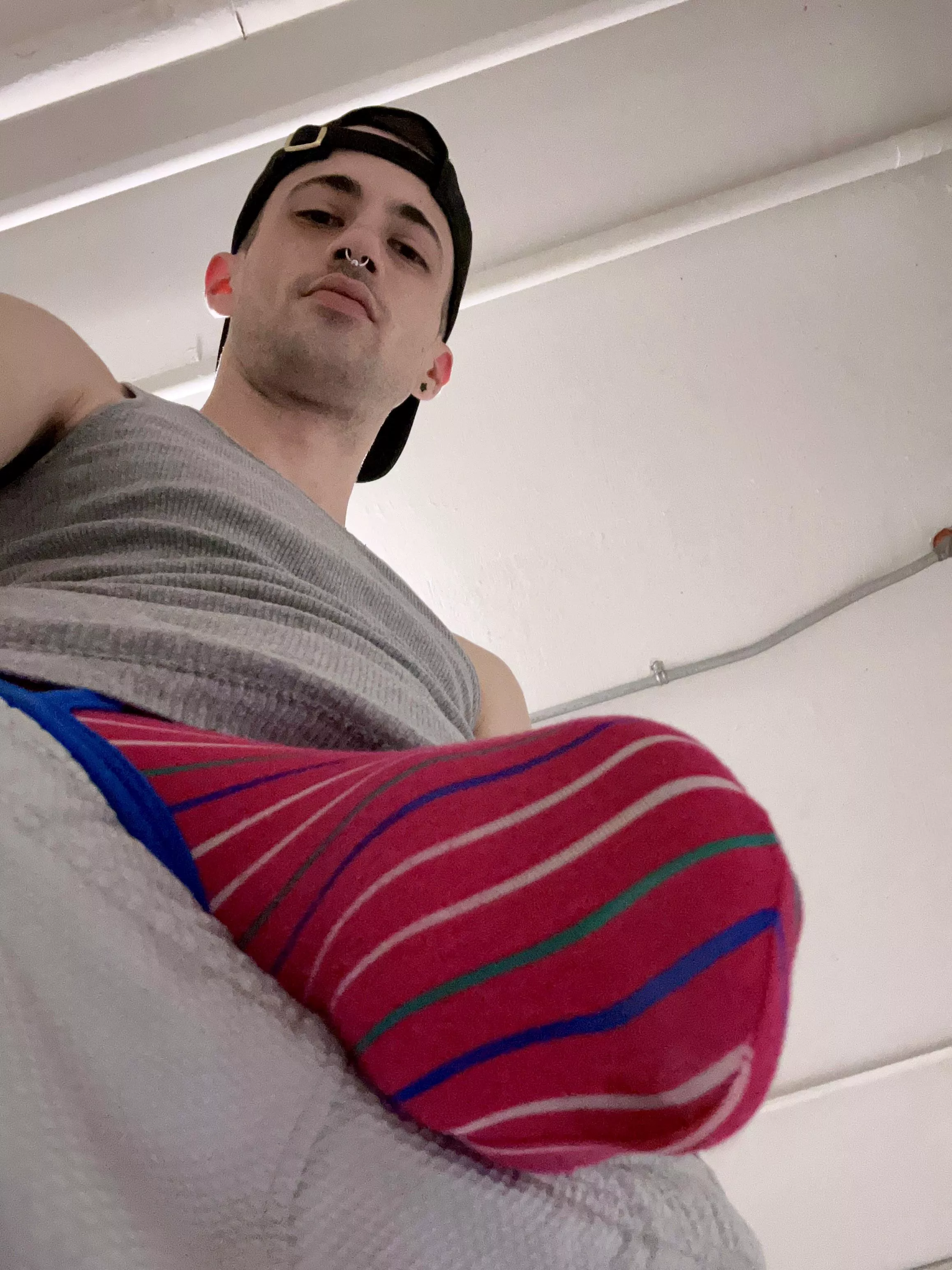 Letting it hang out in the laundry room 🩲