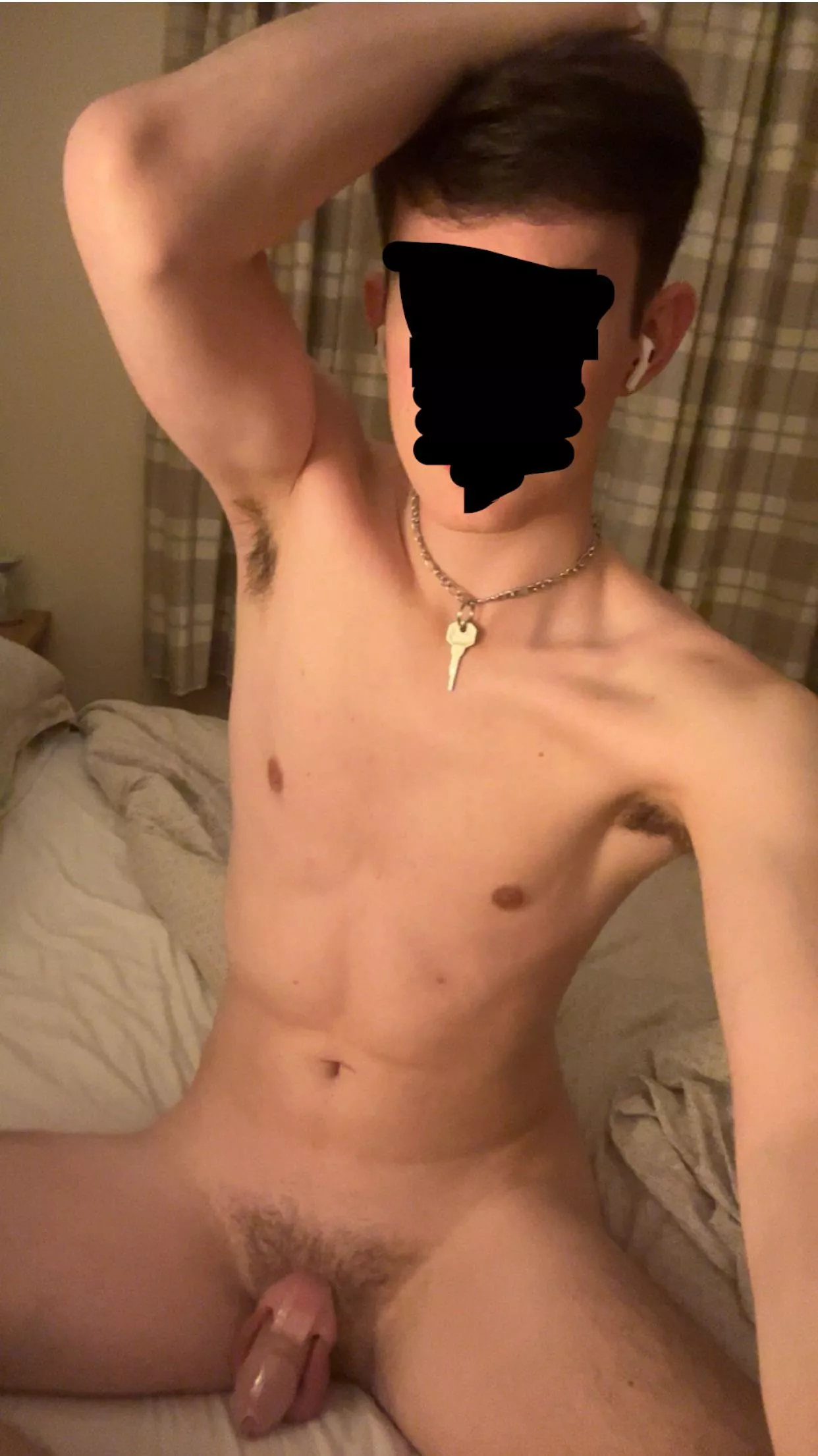 Should more twinks be locked 🔐 up for real men?
