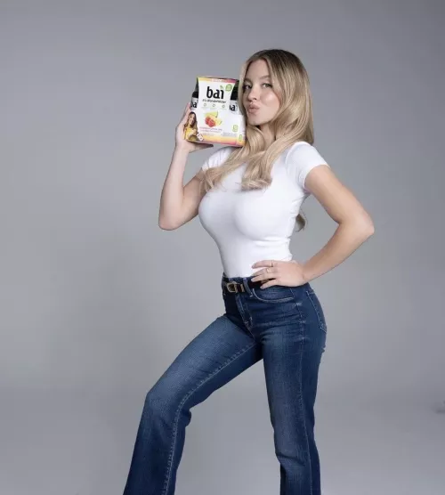 Sydney cannot hide em