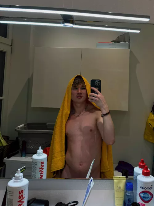 Wanna join, baby?😍😜