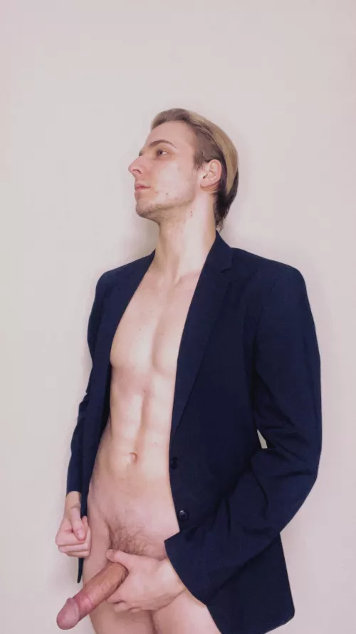 who is up to handle this ukrainian stud?