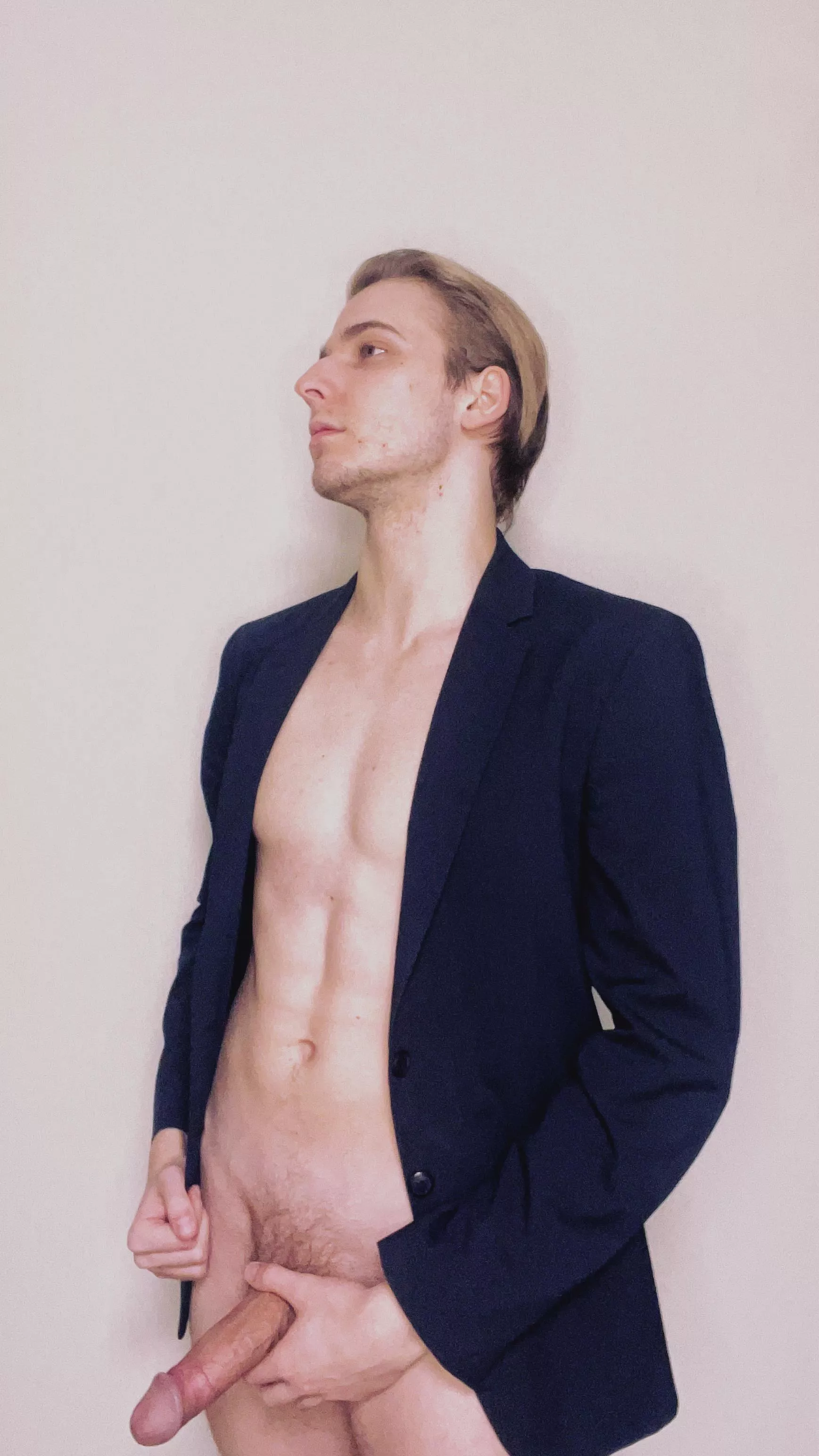 who is up to handle this ukrainian stud?