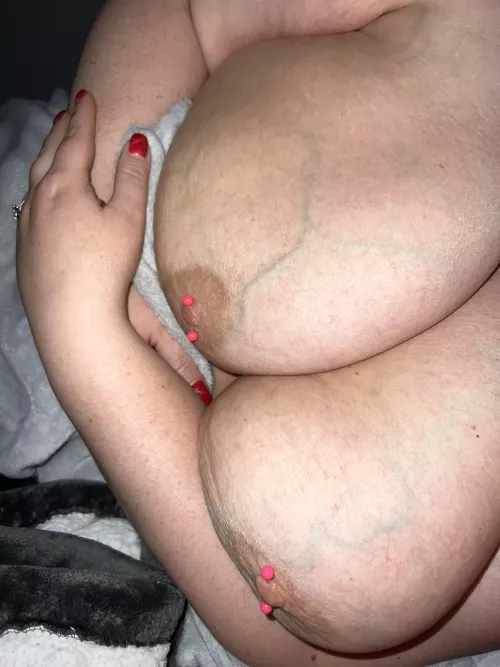 Who wants to suck on them? Any couples?