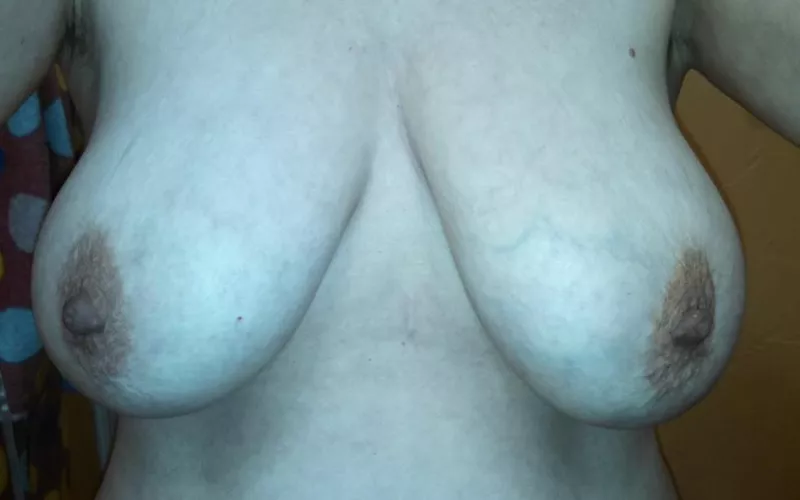 34 DD. Rate me!
