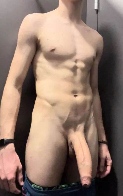 8.6 inches of pure pleasure🫣