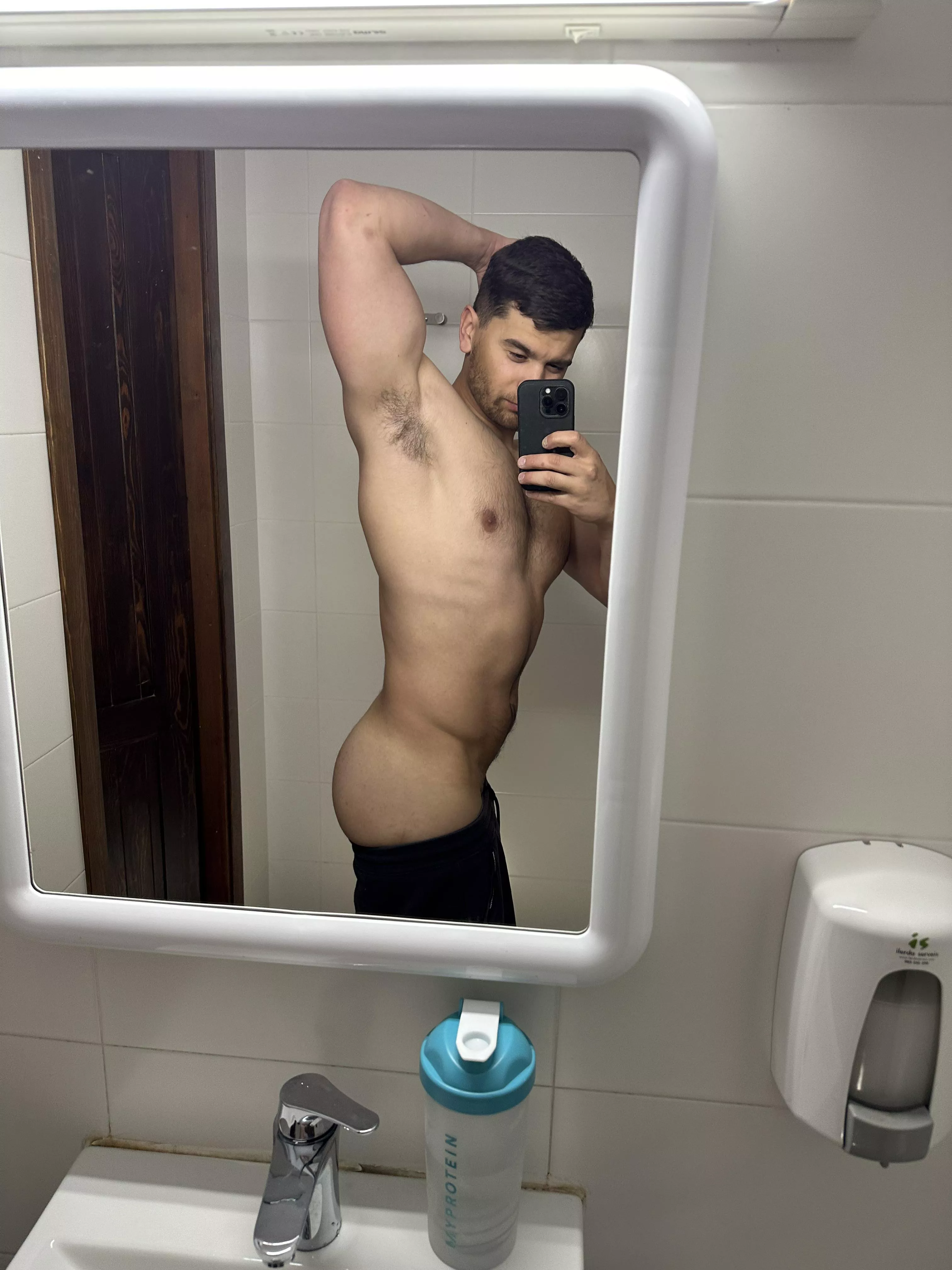 a straight but curious, how must it feel to give the hole?