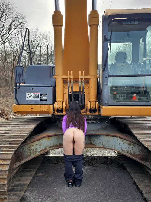 All the construction site guys love when I come by 48F