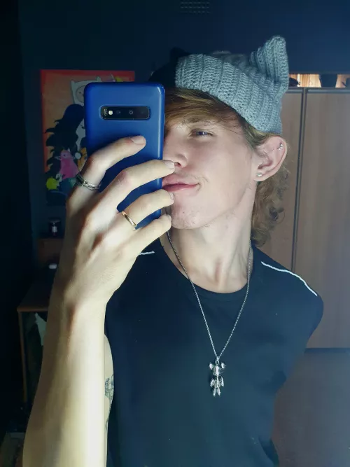 almost two years old in cat years (turned twenty-two recently). 🐈‍⬛️