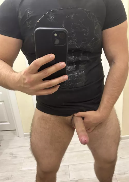 Do you like young bulky guys ? [20]