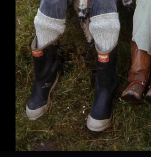 does anyone know what these boots are? worn by an englishman in the ‘70s.