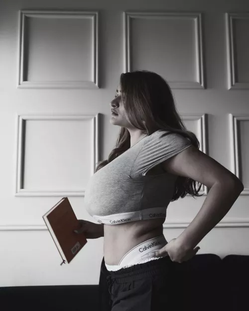 Even bigger than her face !!