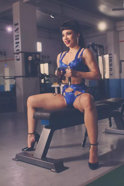 (F)or a change, I thought working out in heels will do the trick