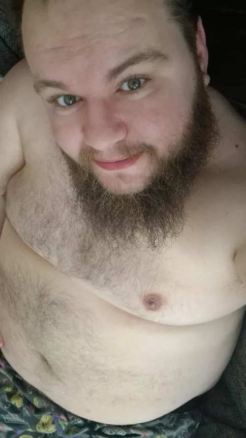 Good morning beautiful people! What you'd doing first when you wake up next to this big chubby guy? 34m Scotland 