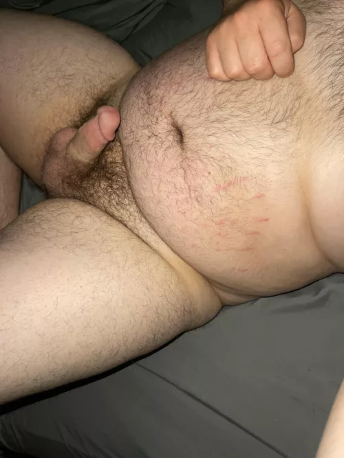 Hairy, chubby, horny insomniac feeling impulsive tonight…