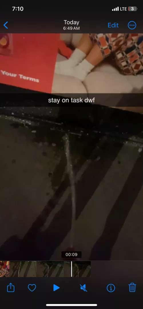 how i feel about advertisements