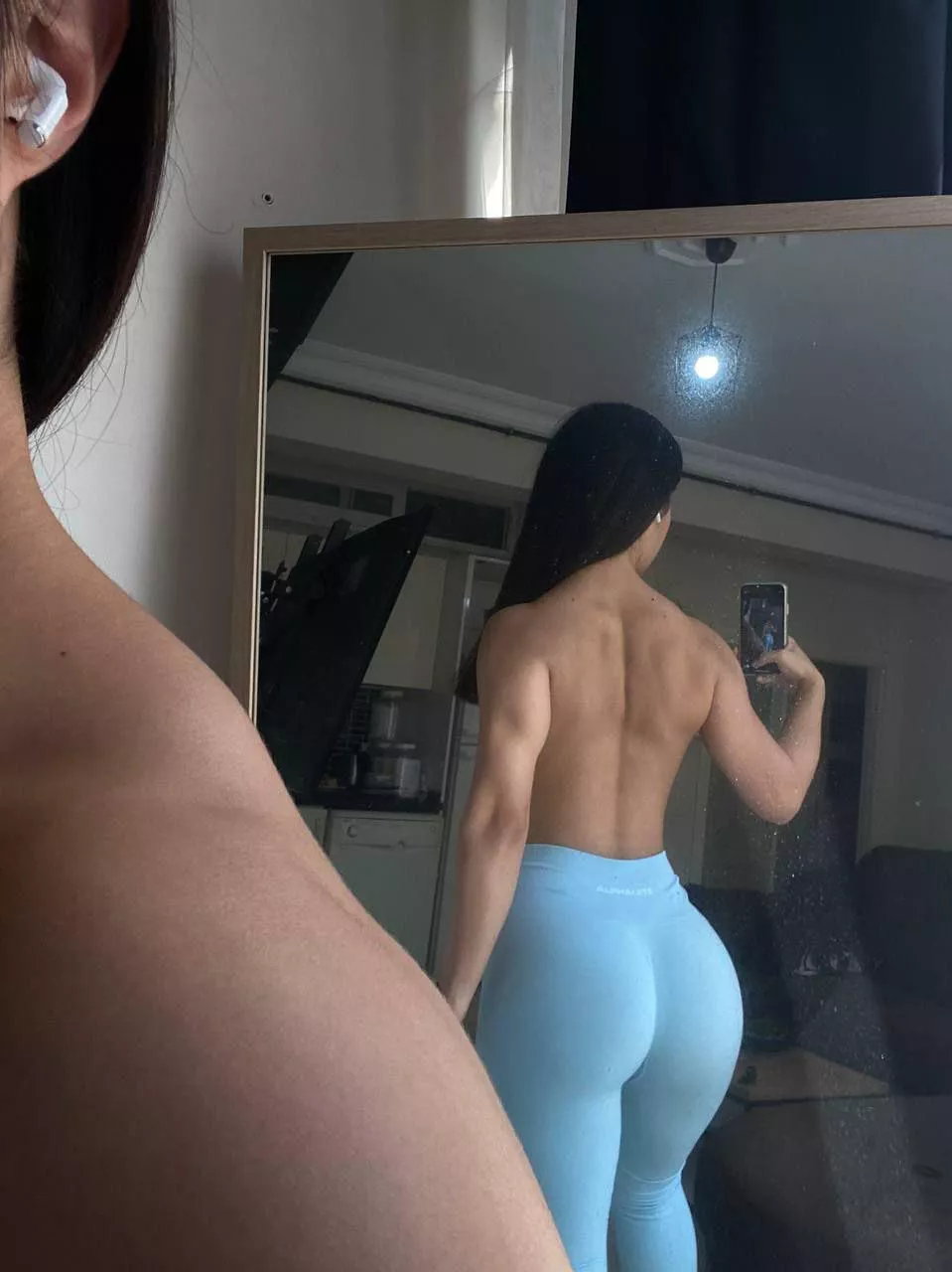 How is my back shot looking?