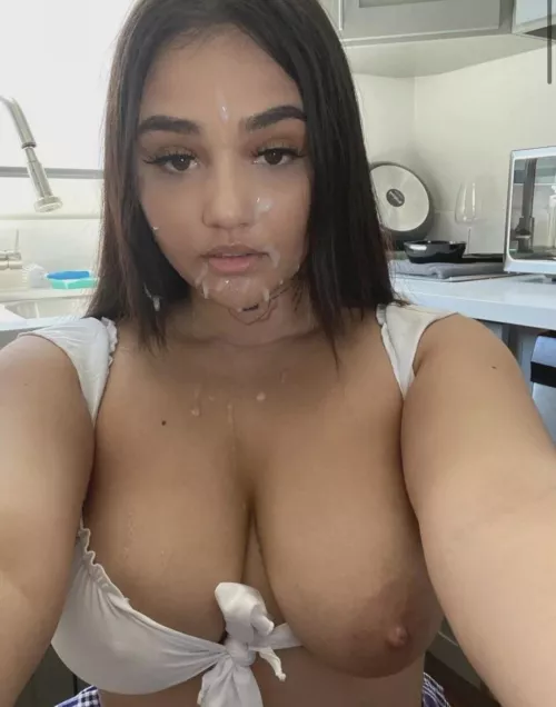 I can't choose where to cum, I just accept the semen.