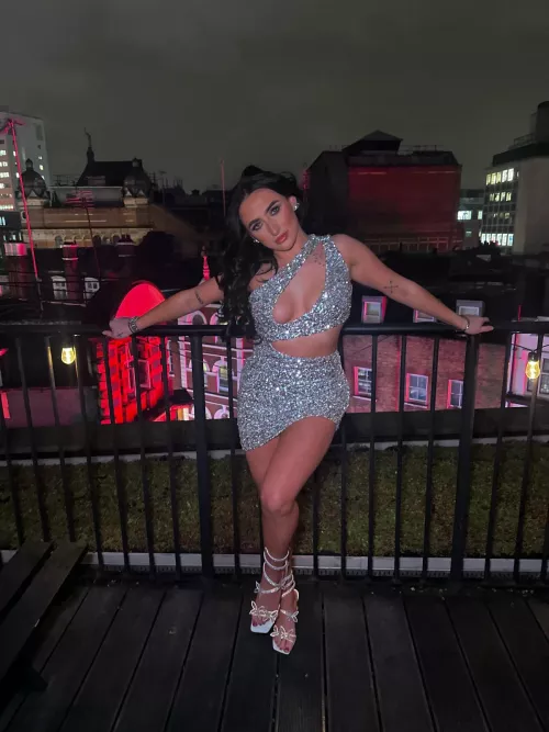 I hope to god my boss doesn’t see this :/