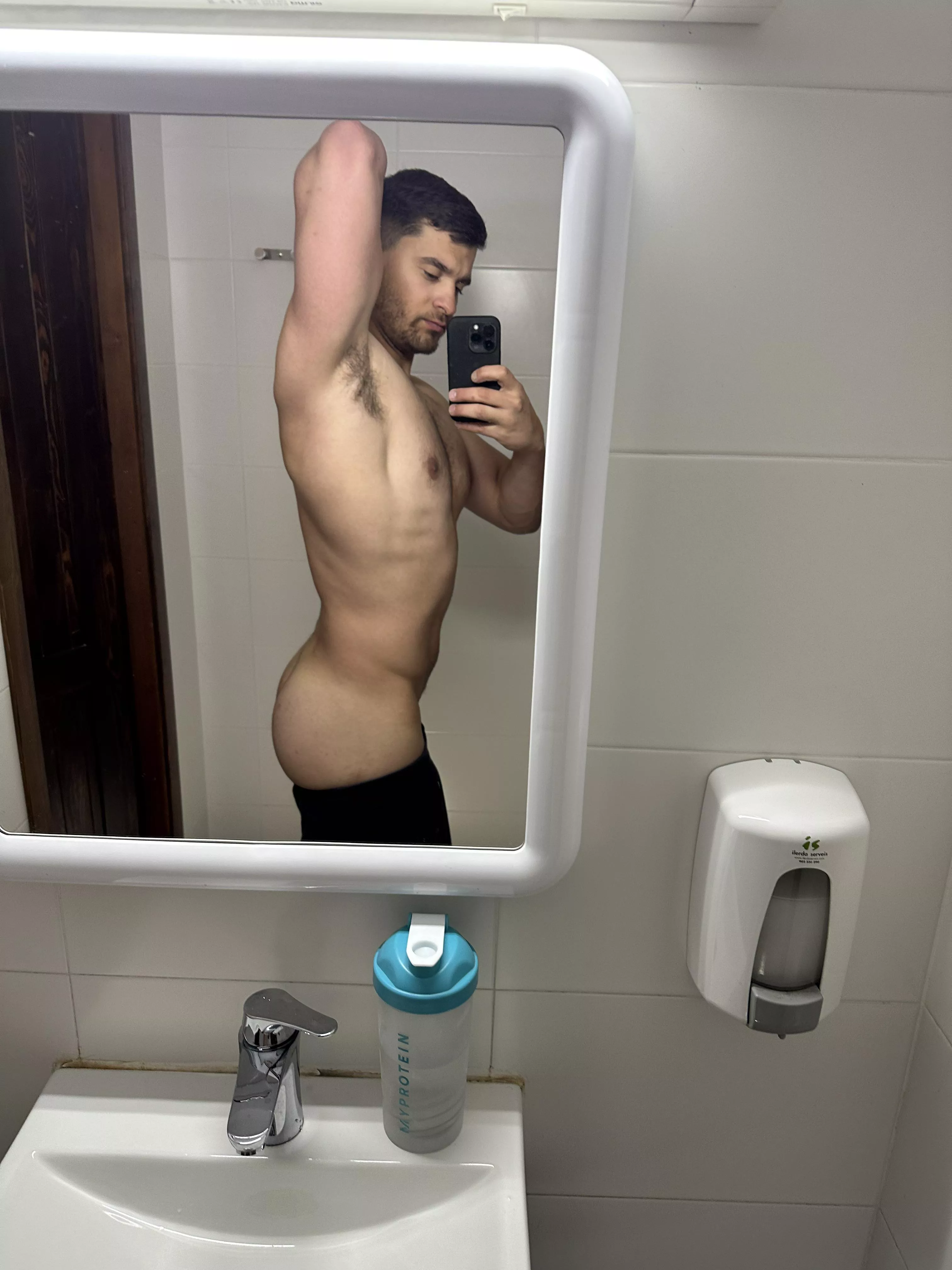 I like to take sexy photos when somebody can catch me