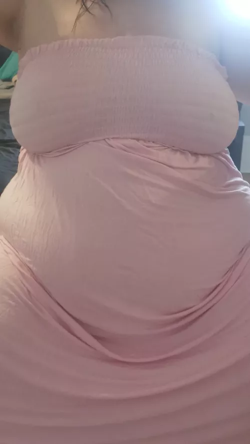 I love how soft and round my belly looks in this dress! How about you? 