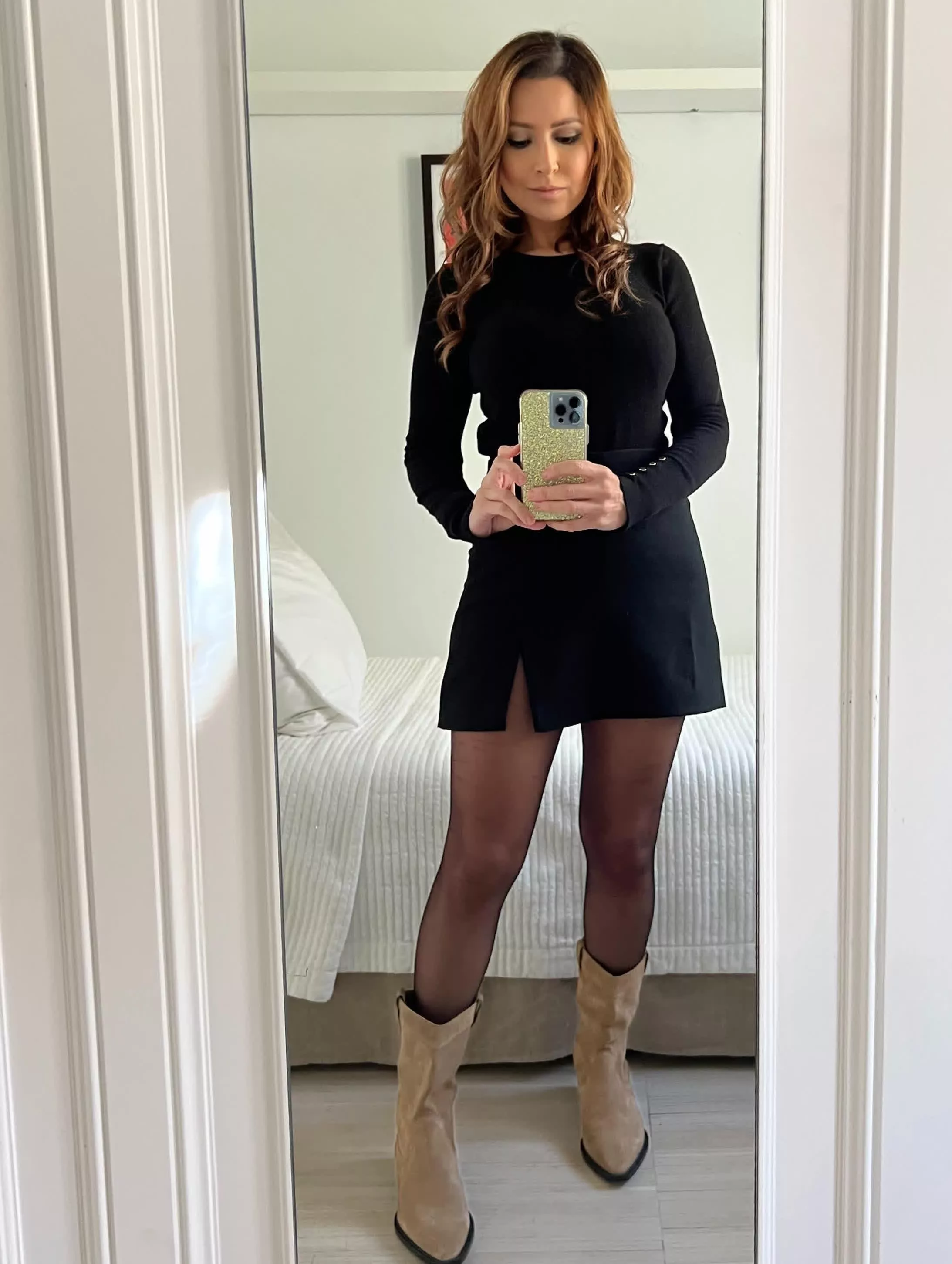 I love this black dress. F38