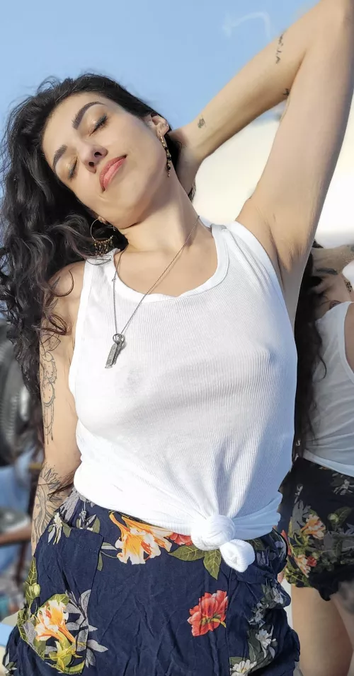 I swear I won't wear a bra anymore.