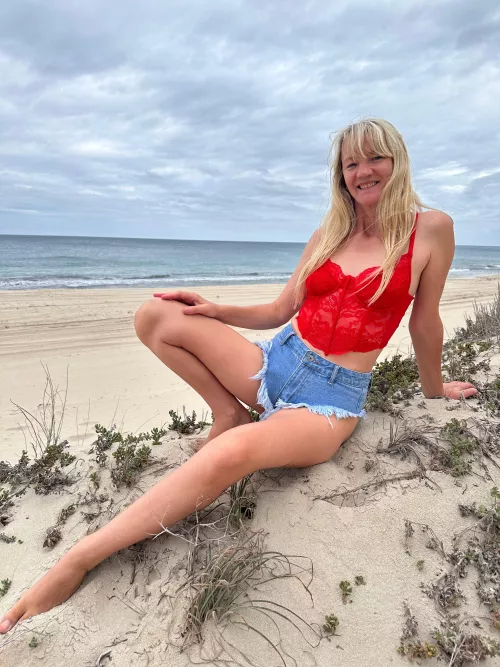 Is it possible to make a corset look good at the beach 
