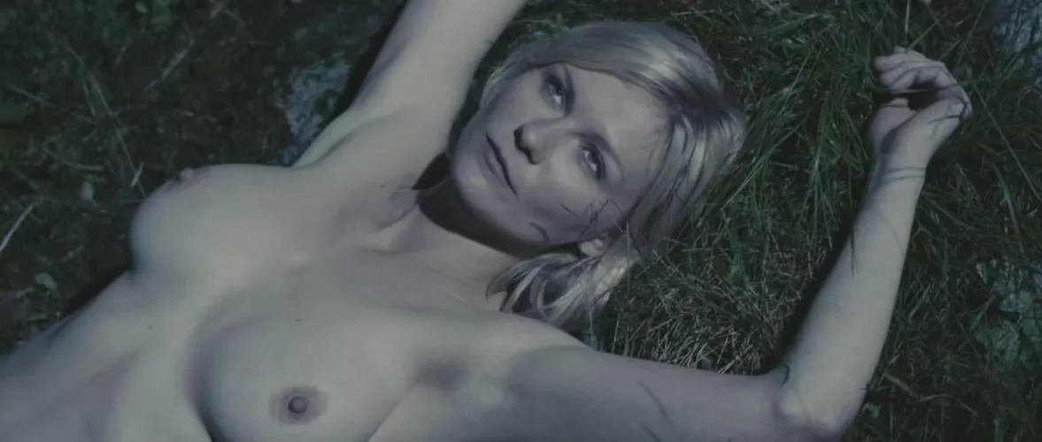 Kirsten Dunst - Melancholia (2011)