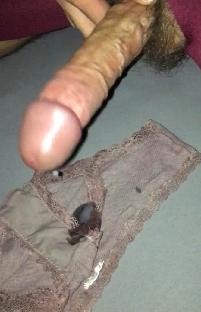 Leaking sooo much 💦