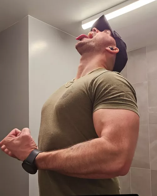 Life is too short to be boring 🌟