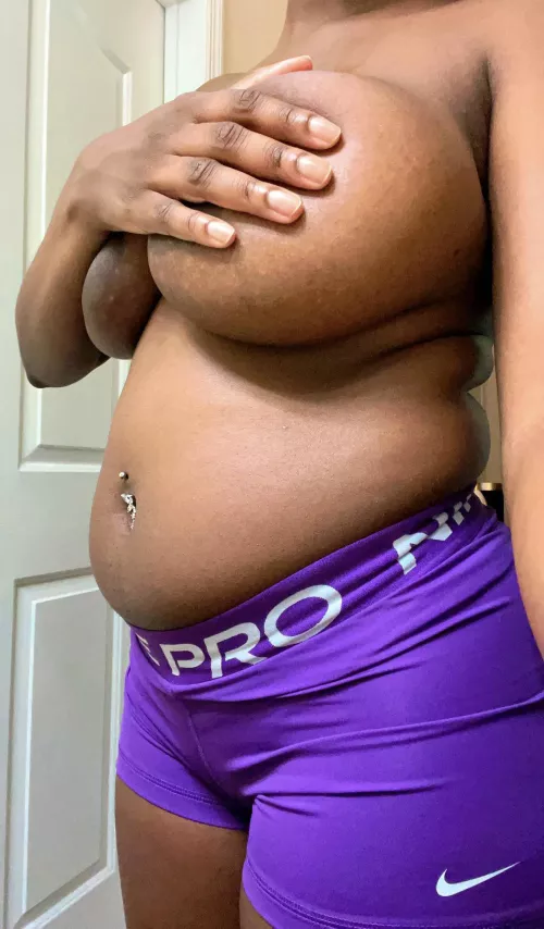 Me always eating is doing wonders to my body 😍